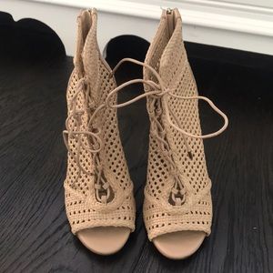 NWT Tan Sam Edelman Heels Size 6
